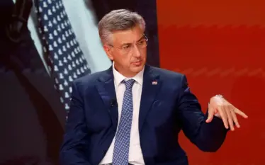 Kroacia i dorëzon një dokument shteteve anëtare të Bashkimit Evropian me tetë kushtet për anëtarësimin e Malit të Zi në BE