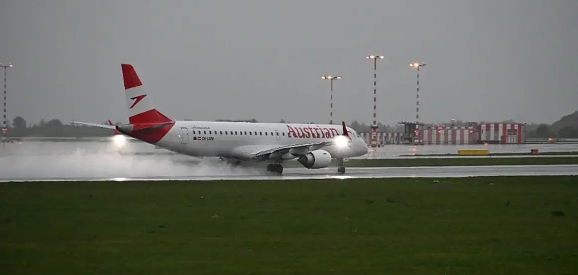 Avioni nga Tel Avivi ulet me detyrim në Sofje pas alarmit për bombë, shoqërohet nga avionë luftarakë