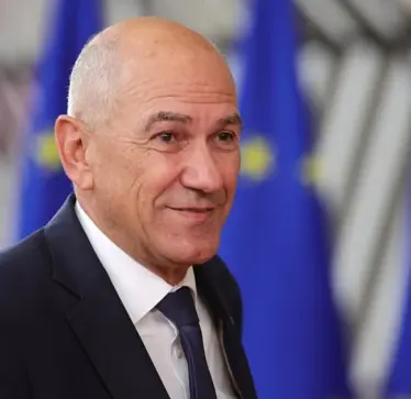 Sllovenia ndryshon Ligjin për të Huajt: Ashpërsohen kushtet për qëndrim dhe bashkim familjar