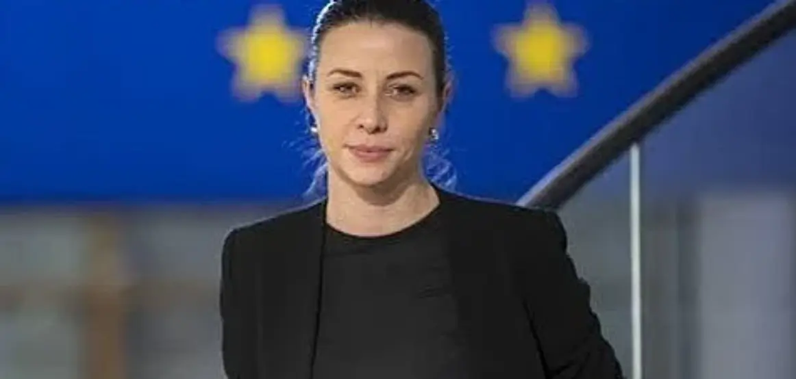 Eurodeputetja Irena Joveva me mesazh të ashpër për Vuçiqin: Bota po ju vëzhgon, pa kërcënime dhe dhunë