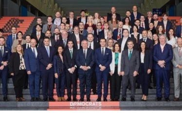 Demokratët Europianë: Po informohemi se Partia e Vuçiq mund të nis konfrontime pas rezultateve të para
