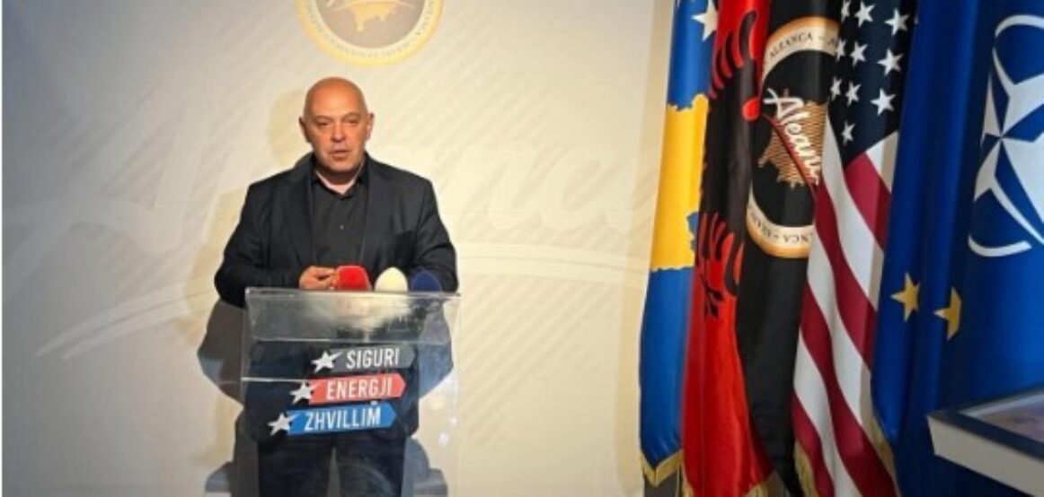 Gjini kritikon Kurtin: Ka luajtur lojën e fajësimit dhe të blerjes së kohës
