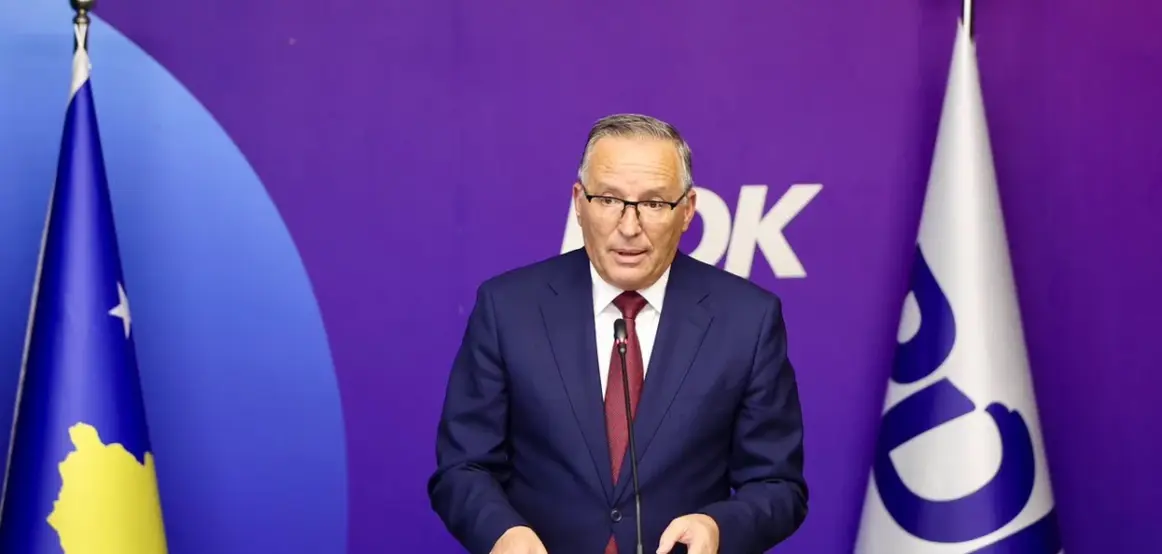 Bedri Hamza jep dorëheqje nga posti i kryetarit të PDK-së