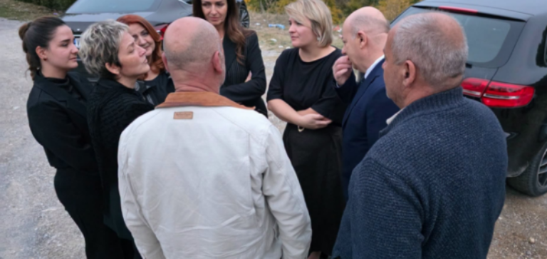 Serbia kthen prapa tre deputetë të Kosovës që ishin nisur për ngushëllime tek kryetarja e Preshevës
