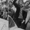 Fotografi e rrallë e Bardhosh Gërvallës në demonstratën e vitit 1981 në Zvicër