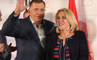 Bosnja voton, nacionalistët fitojnë: Dodiku forcon kontrollin në Republikën Srpska
