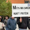 “Mos na shkelni”, punëtorët teknikë të sektorit privat protestojnë për paga