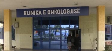 Dy vite më parë u premtua furnizim 100% i barnave në Onkologji, disa prej tyre mungojnë edhe sot – “Tetori Rozë” në Kosovës nis me premtime të parealizuara