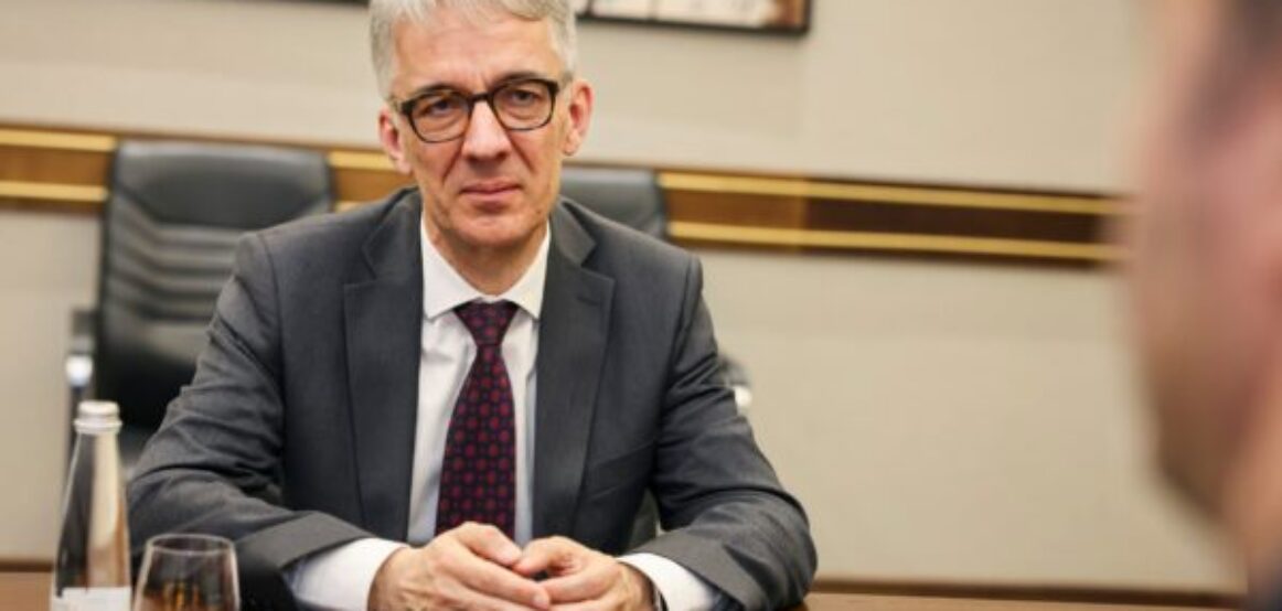 Ambasadori gjerman për rrugën e Kosovës drejt BE’së: Vazhdoni ta ndiqni këtë synim ambicioz