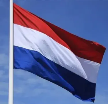 Holanda mbyll përkohësisht ambasadën në Kajro mes protestave për ndalimin e një shtetasi egjiptian