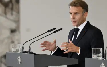Presidenti francez Macron rikonfirmon mbështetjen e plotë të Parisit për Ukrainën