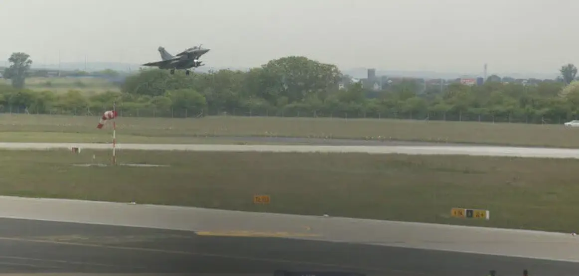 Avioni luftarak kroat intercepton një avion maltez pasagjerësh të identifikuar si kërcënim i mundshëm