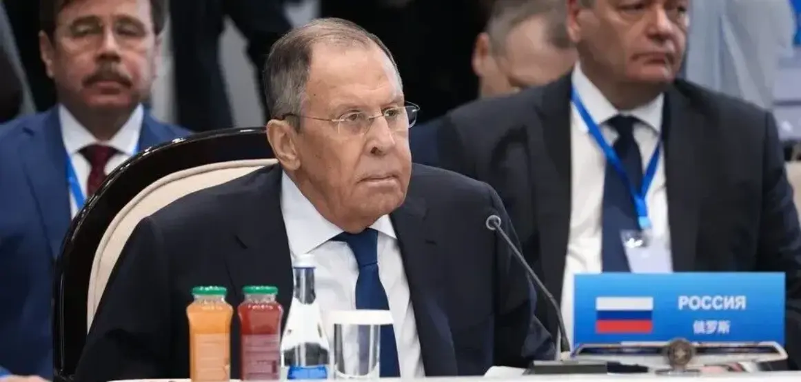 Lavrov: Rusia po monitoron përgatitjet e NATO-s për luftë dhe mbetet vigjilente
