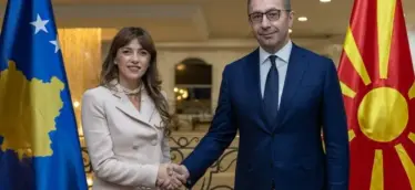 Mickoski në takim me Haxhiun: Përmes dialogut të hapur mund të kontribuojmë në stabilitet më të madh të rajonit