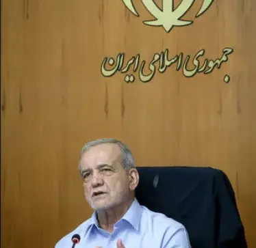 Presidenti iranian: Irani nuk mund të izolohet lehtësisht falë lidhjeve të forta me fqinjët
