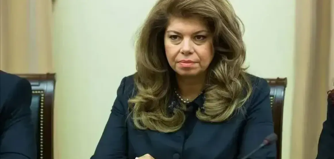 Iliana Jotova kryeson në zgjedhjet presidenciale në Bullgari, sipas eksitpolleve