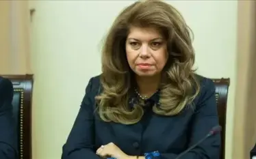 Iliana Jotova kryeson në zgjedhjet presidenciale në Bullgari, sipas eksitpolleve