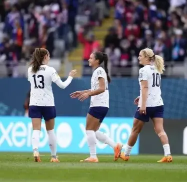 Raport: Gati gjysma e futbollisteve femra mendojnë pensionimin e hershëm për arsye financiare dhe të shëndetit mendor