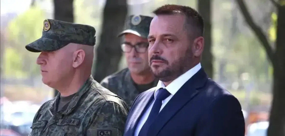 Ministri Maqedonci: Serbia ka 48 baza ushtarake dhe të xhandarmërisë pranë kufirit me Kosovën