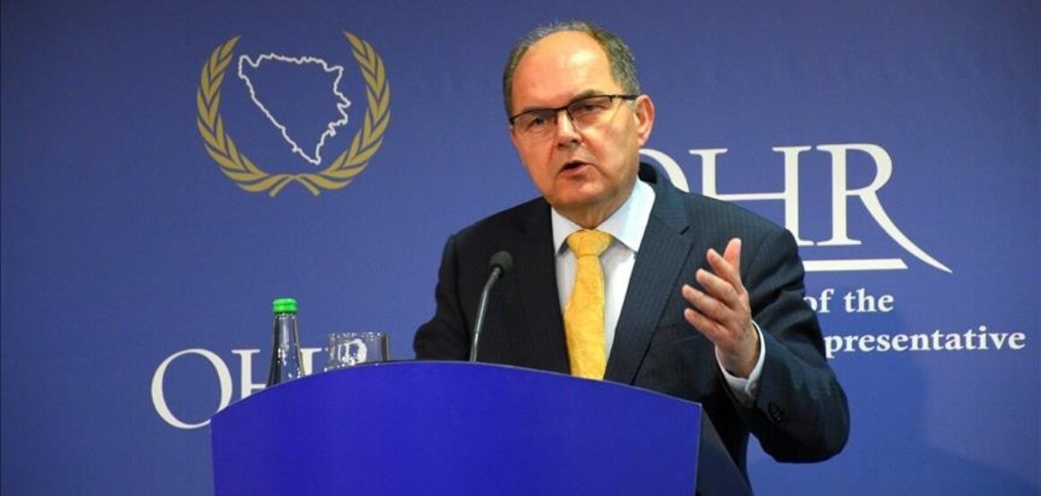 Schmidt paralajmëron: “Vitin e ardhshëm na presin përpjekjet e Dodikut për copëtimin e Bosnjë-Hercegovinës, po kërkojmë instrumente për të reaguar”