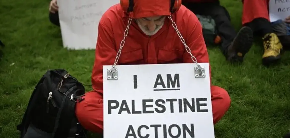 Qeverisë britanike i bëhet thirrje të heqë ndalimin ndaj grupit Palestine Action