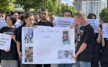 25 vite burgim për të riun që e mbyti Auron Ferizin